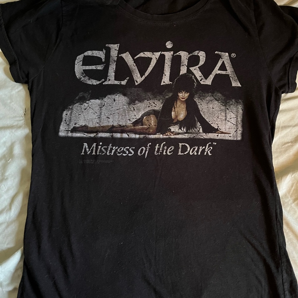Elvira shirt
